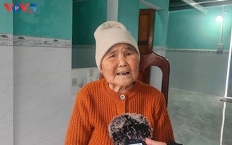 First house built under “Quang Trung Campaign” handed over to flood-affected family