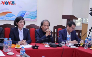 Vietnam Poetry Day: “Before the Vast Sea”