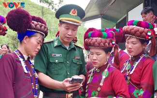 Border soldiers bring digital skills to remote hamlets in Lai Chau 