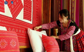 Community tourism revitalizes Mong ethnic hamlet 