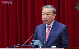 ベトナム共産党第13期中央委員会第15回総会 開幕