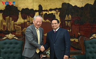 チン首相、中国の建設大手トップと会見