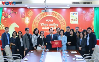 VOV、第14回党大会を迅速・正確かつ魅力的に報道