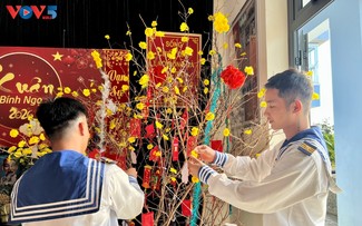 Soldiers, civilians on remote islands prepare for Tet 