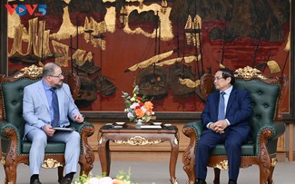 Piden fortalecer la cooperación de Vietnam con empresas estadounidenses en tecnología avanzada