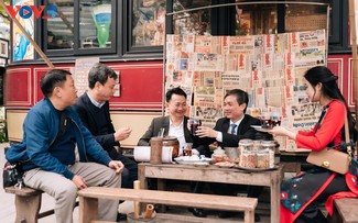 À Hanoi, un tramway imaginaire fait renaître la mémoire du temps du rationnement