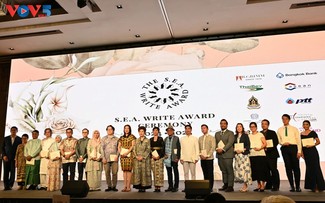 Hai nhà văn Việt Nam được nhận Giải thưởng văn học Đông Nam Á 2024-2025 