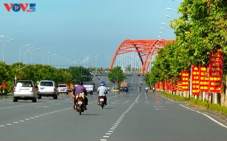 Người dân Vĩnh Long tin tưởng Đại hội lần thứ XIV của Đảng lựa chọn đội ngũ cán bộ lãnh đạo đủ đức, đủ tài, đủ tâm