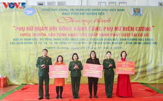 Thắp sáng niềm tin cho phụ nữ và trẻ em vùng biên