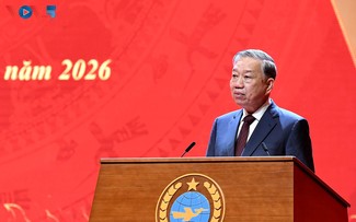 Party chief urges Public Security Intelligence to strongly renew mindset, embrace strategic vision
