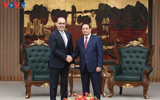 Prime Minister calls for stronger Vietnam-Qatar energy cooperation