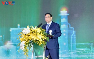 Inauguran la primera Central Eléctrica de Gas Natural Licuado en Vietnam  