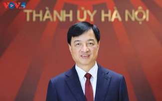 กรุงฮานอยด้วยภารกิจแห่งการเป็นท้องถิ่นเดินหน้าและพร้อมที่จะแปรวิสัยทัศน์ของการประชุมสมัชชาใหญ่พรรคสมัยที่ 14 อย่างเป็นรูปธรรม