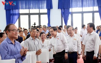 ປ​ະ​ທານ​ສະ​ພາ​ແຫ່ງ​ຊາດ ເຈິ່ນ​ແທັງ​ເໝິນ ເຂົ້າ​ຮ່ວມກອງ​ປະ​ຊຸມ​ພົບ​ປະລະ​ຫວ່າງ​ຜູ້​ມີ​ສິດ​ເລືອກ​ຕັ້ງ​ກັບ​ຜູ້​ສະ​ໝັກ​ຮັບ​ເລືອກ​ຕັ້ງ​ສະ​ມາ​ຊິກ​ສະ​ພາ​ແຫ່ງ​ຊາດ​ຊຸດ​ທີ XVI