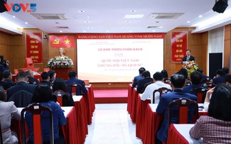 Un livre retrace 80 ans d’histoire parlementaire vietnamienne