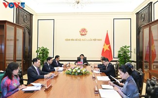 Entretien téléphonique entre Luong Cuong et Lee Jae-myung 