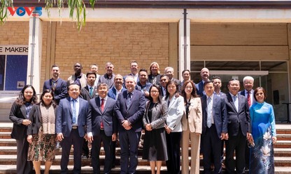 Overseas Vietnamese: 14th National Party Congress will boost Vietnam’s competitiveness