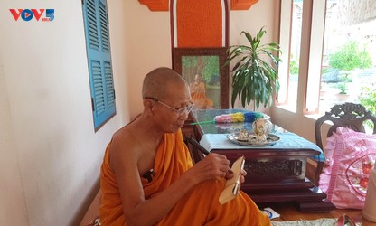 Last keeper of palm-leaf scriptures in An Giang