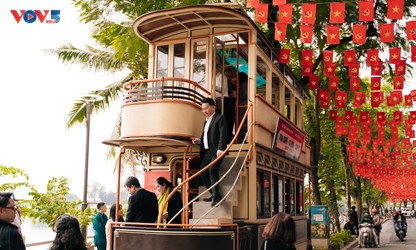 ‘전차 노선 6번’을 통해 재현된 배급제 시기 하노이의 공간