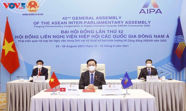 AIPA-42: Bersama-sama Membangun Satu Komunitas ASEAN yang Makmur dan Mandiri