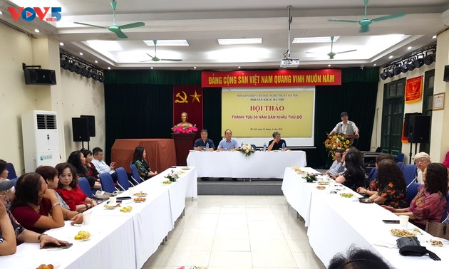 Prestasi Seni Panggung di Ibu Kota Hanoi Selama Lima Puluh Tahun Ini