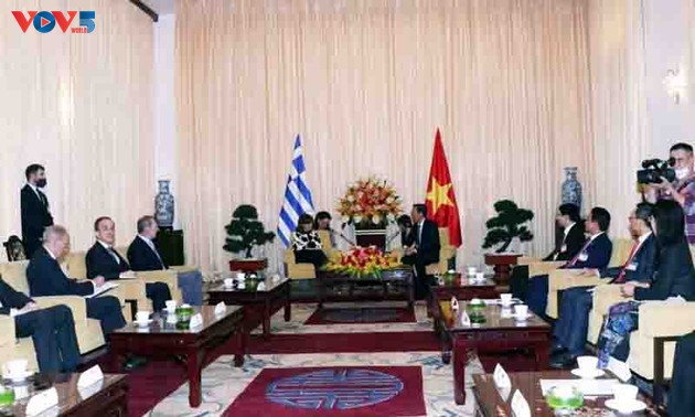 Ciudad Ho Chi Minh y Grecia promueven la colaboración en los sectores socioeconómicos