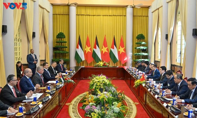 Vietnam y Jordania acuerdan fortalecer su cooperación bilateral