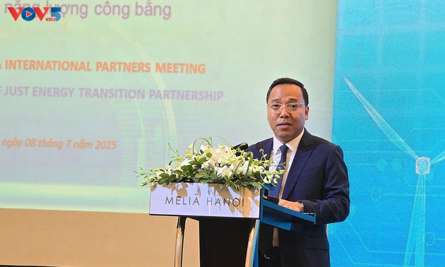 JETP: Le Vietnam accélère les projets de transition énergétique juste