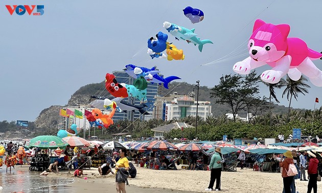 Art show to kick off Ba Ria-Vung Tau summer tourism program 