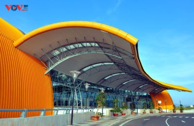 L'aéroport Liên Khuong