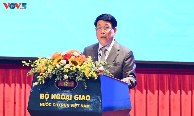 Vietnamesische Diplomatie dient dem Friedensaufbau