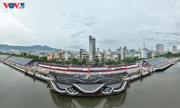 Eröffnung des Internationalen Feuerwerk-Festivals Da Nang 2025