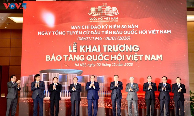 Parlamentspräsident Tran Thanh Man nimmt an der Einweihung des vietnamesischen Parlamentsmuseums teil