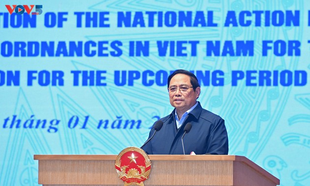 Premierminister Pham Minh Chinh: Räumung aller durch Minen und Blindgänger verseuchten Gebiete vor 2045 fertigstellen