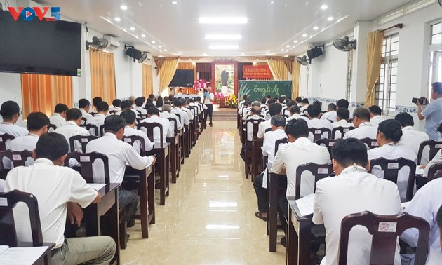 和好佛教中等专业学校 – 和好佛教传播和教理员培训的摇篮