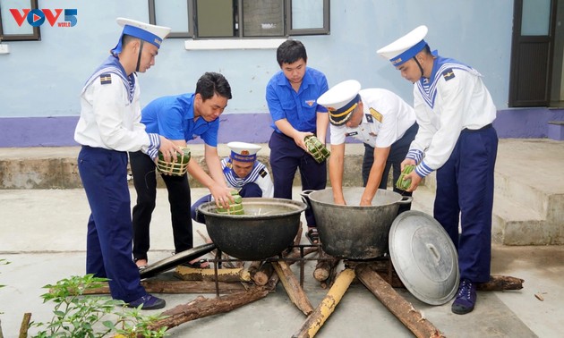 海岛军民准备过年