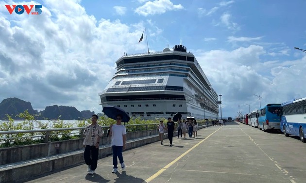 Quang Ninh strives to achieve goal of 19 million tourists