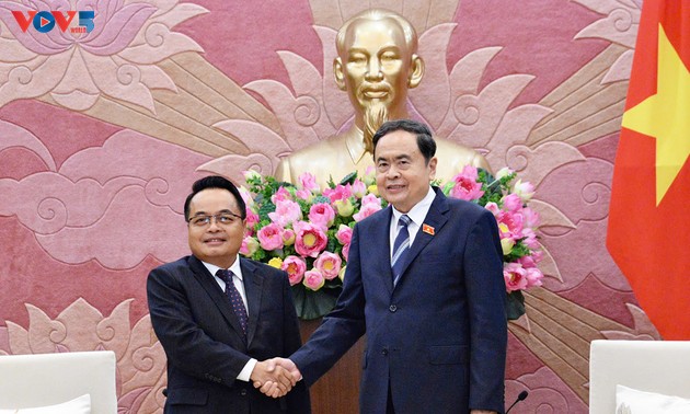 Ketua MN Tran Thanh Man Menerima Ketua Badan Auditing Laos