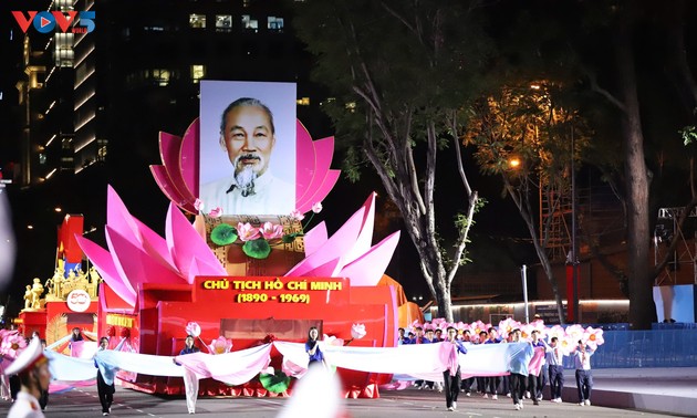 Quân đội Lào và Campuchia tổng hợp luyện diễu binh cùng Việt Nam tại TP.HCM