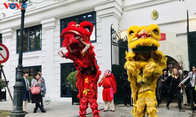 Un marché du Têt reconstitué au Sofitel Legend Métropole Hanoi