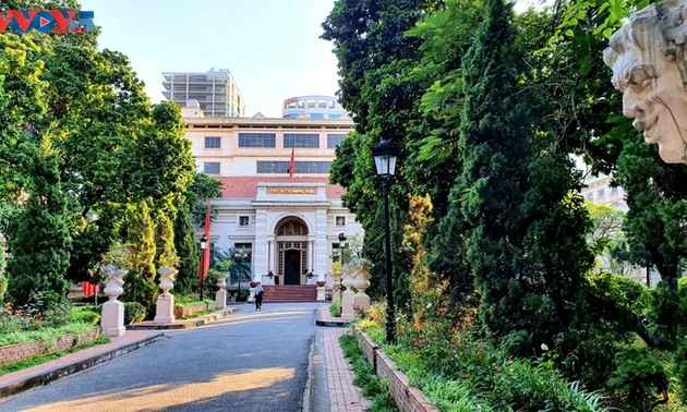 L’histoire et la modernisation de la Bibliothèque nationale du Vietnam