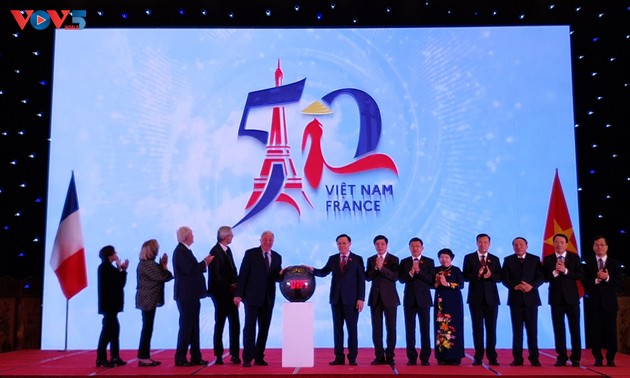 Célébrations des 50 ans des relations diplomatiques Vietnam-France: c’est parti!