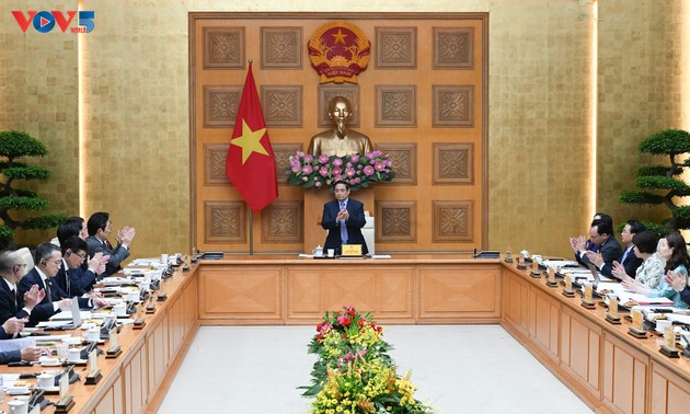 チン首相、日本企業と対話