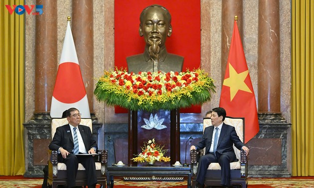 梁强会见日本首相石破茂