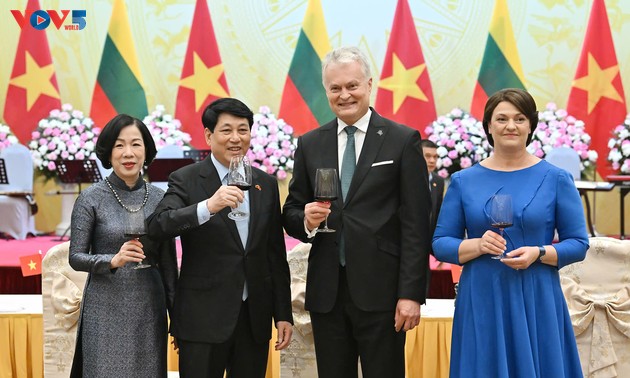 越南与立陶宛坚定走上合作与可持续发展之路