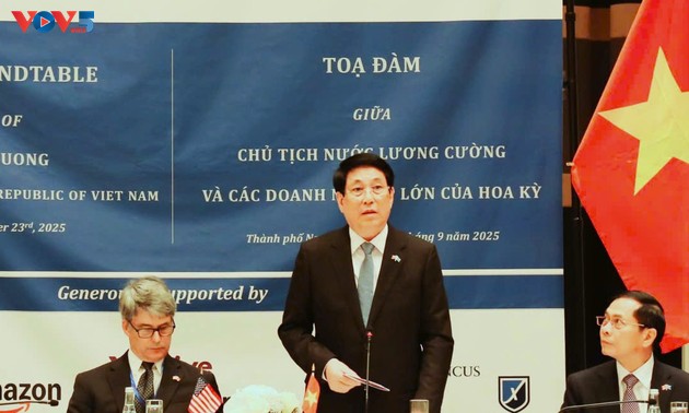 梁强主席呼吁美国企业在越南进行更大规模、更深层次的投资