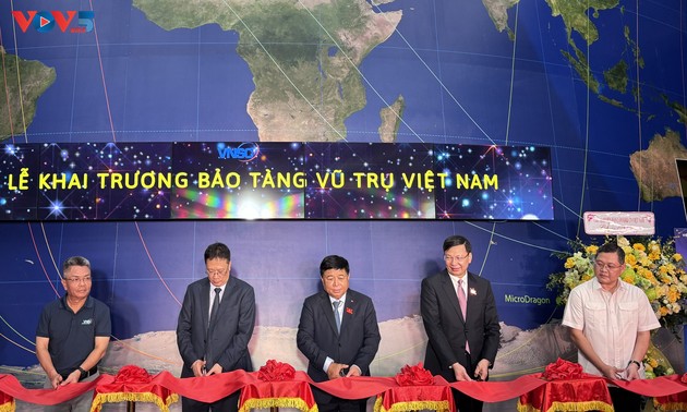 Eröffnung des Vietnamesischen Raumfahrtmuseums