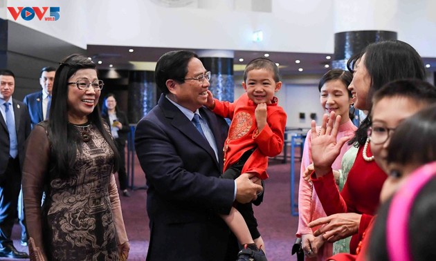 Premierminister Pham Minh Chinh: Entwicklung Vietnams ist mit der vietnamesischen Gemeinschaft im Ausland verbunden