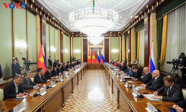 Party leader begins official visit to Russia, meets PM Mikhail Mishustin