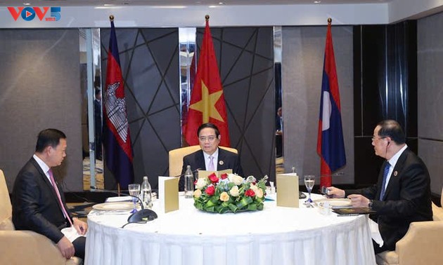 Vietnamese, Cambodian, Lao PMs agree to step up cooperation for co-development 